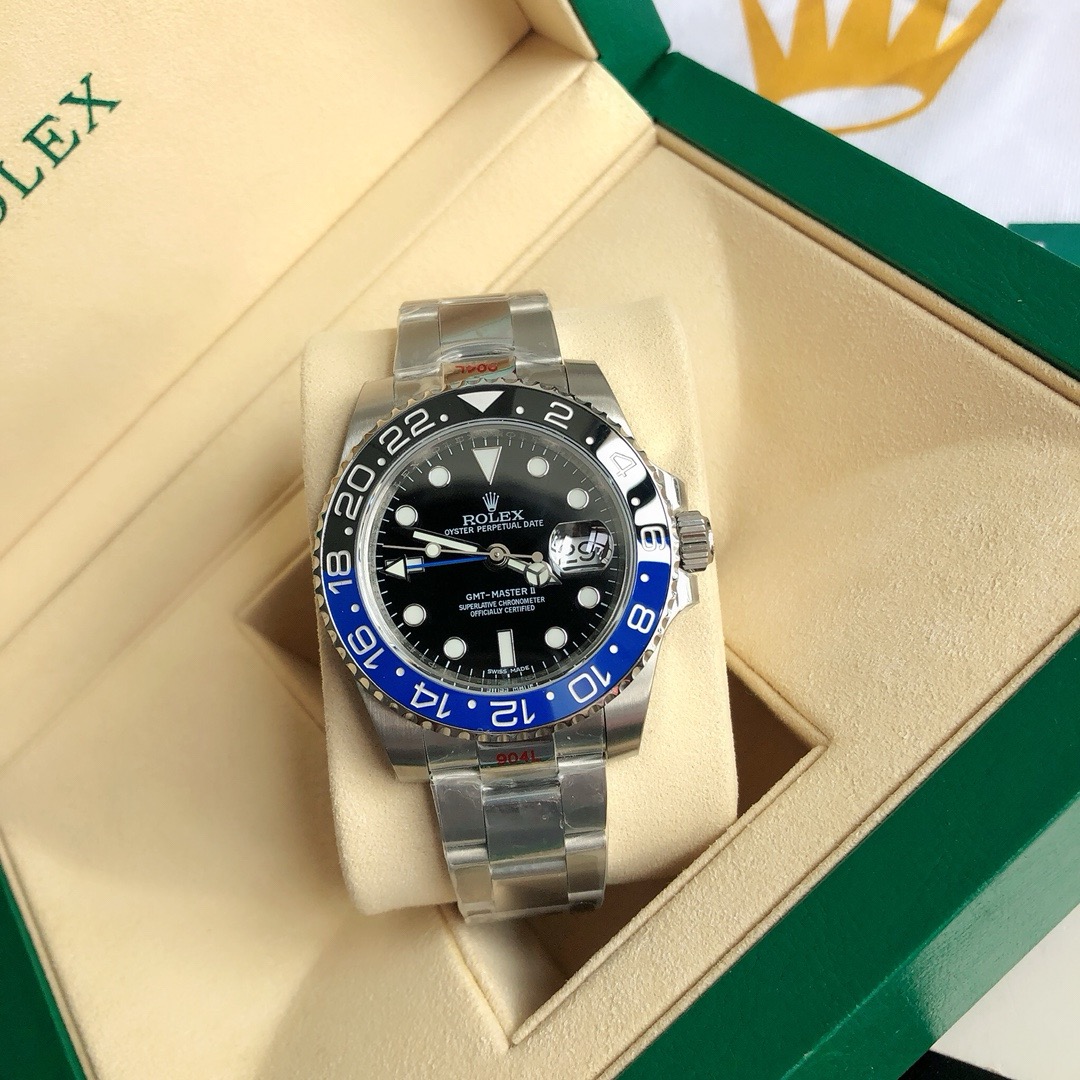 Rolex-GMT-Master-II-Black-Dial-Batman-Bezel-116710BLNR-Oyster-cover-1