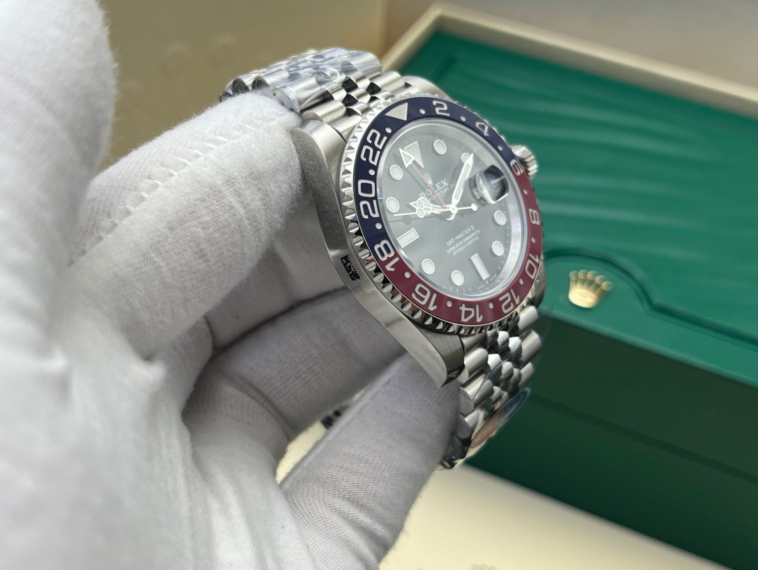 Rolex-GMT-Pepsi-gallery-5