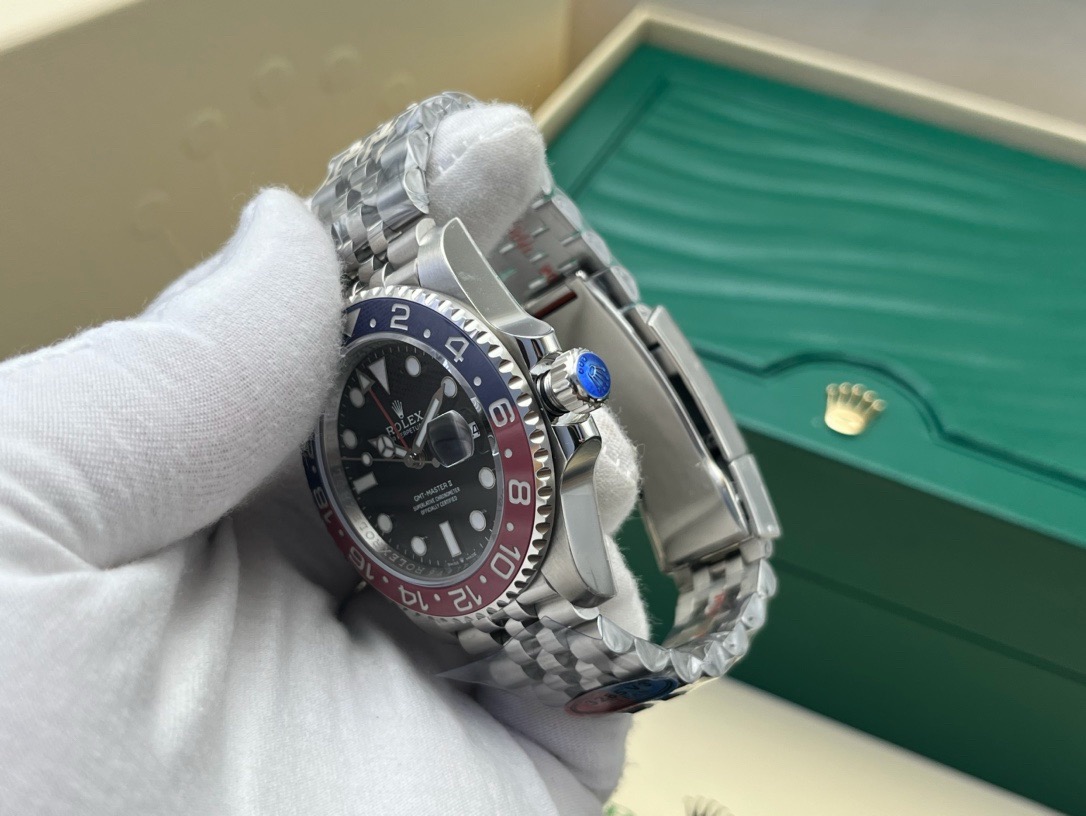 Rolex-GMT-Pepsi-gallery-6