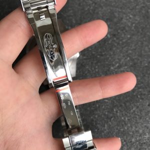 Rolex-Gmt-Master-II-White-Dial-gallery-8