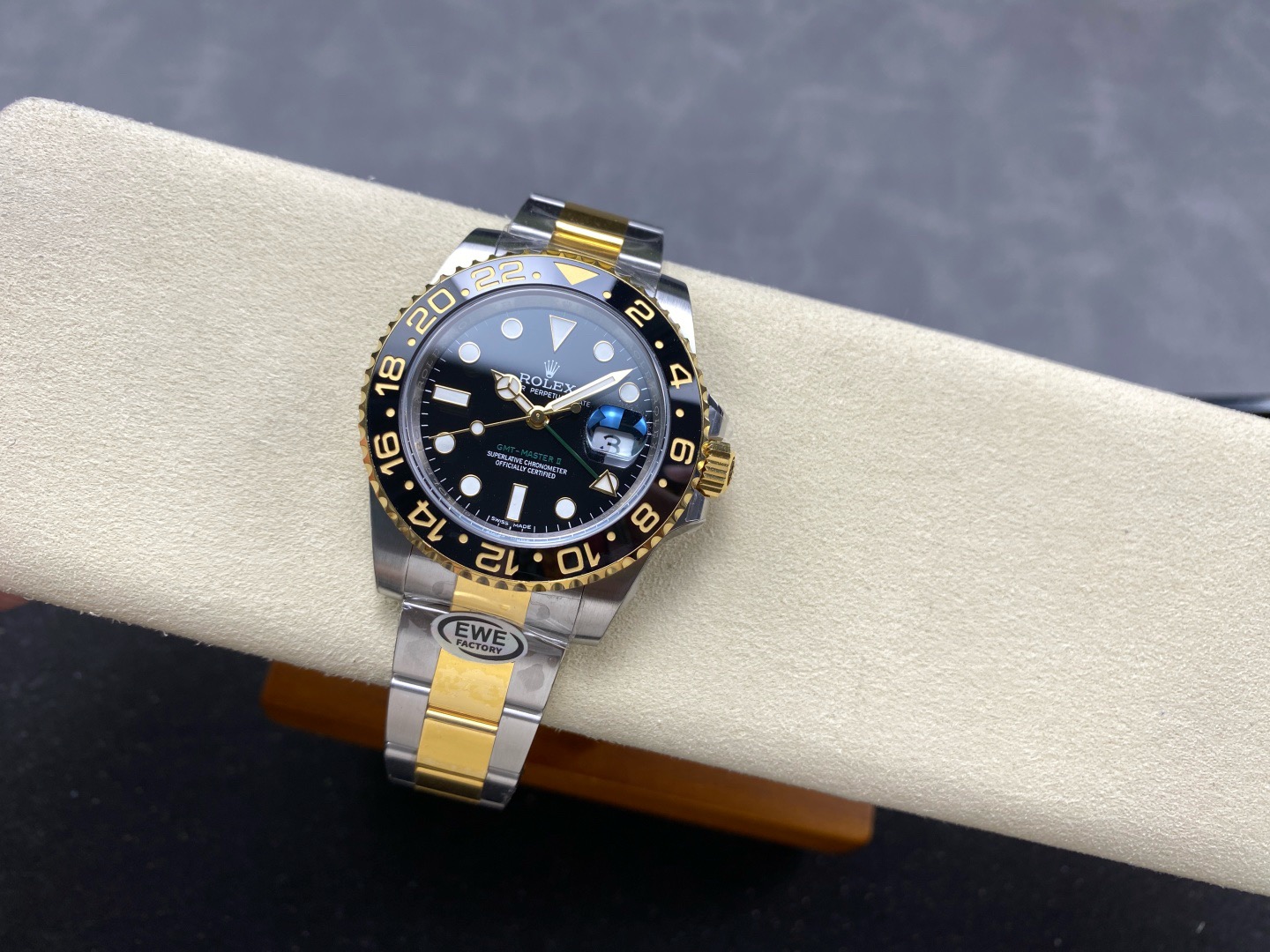Rolex-Gmt-Two-Tone-gallery-5