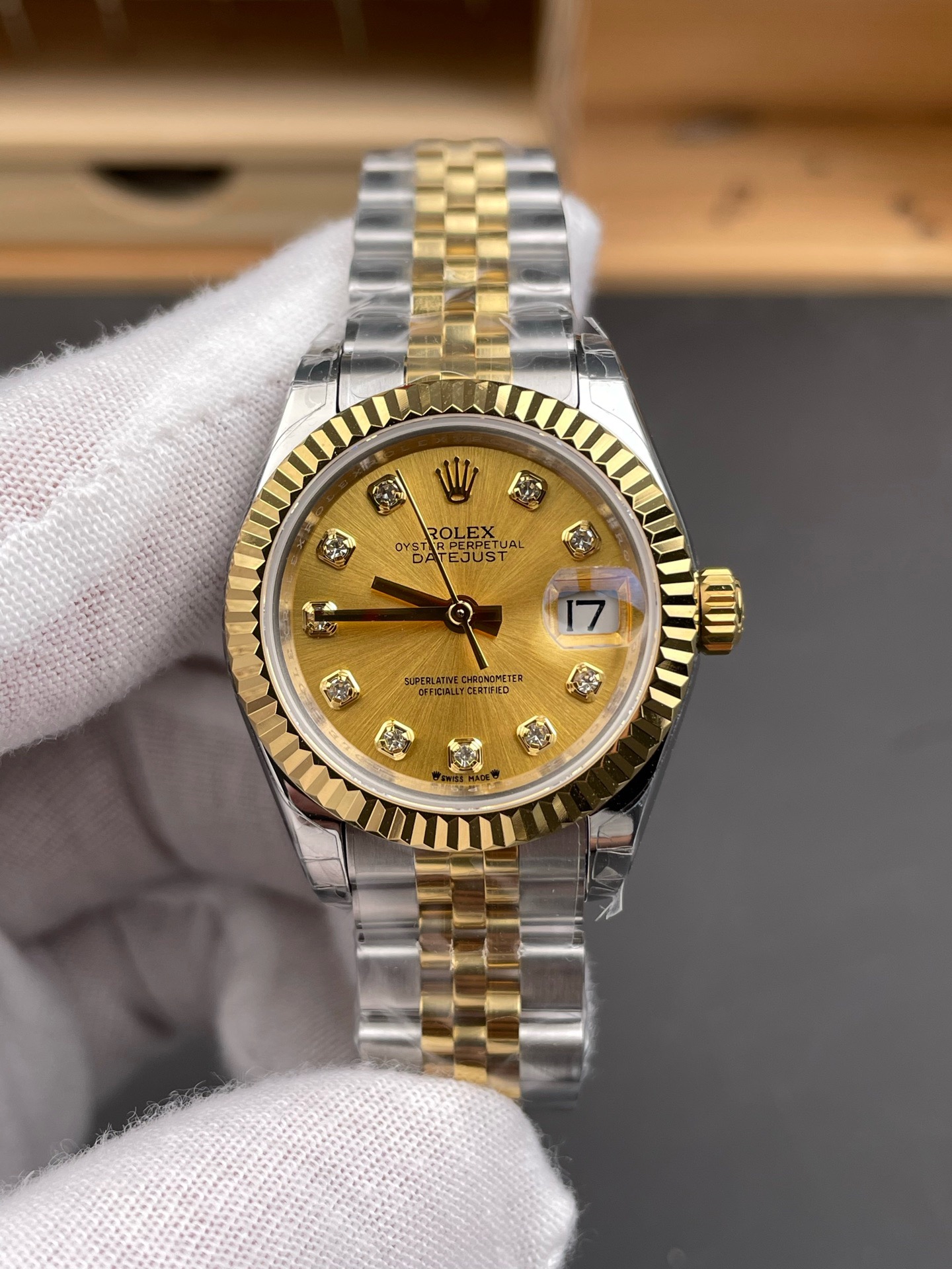 Rolex-Ladies-Datejust-31MM-gallery-3-1