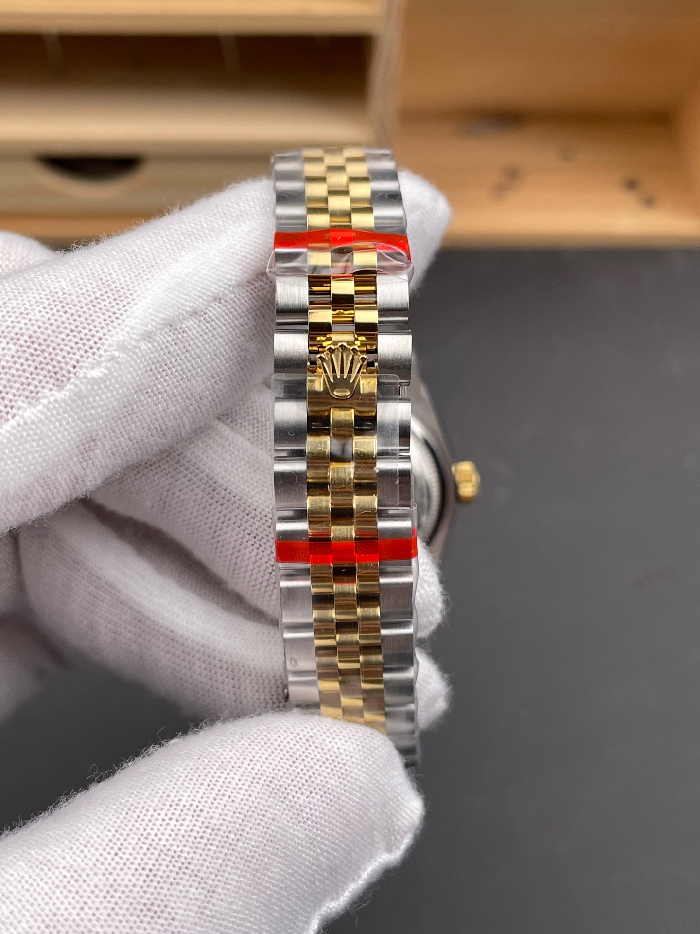 Rolex-Ladies-Datejust-31MM-gallery-8