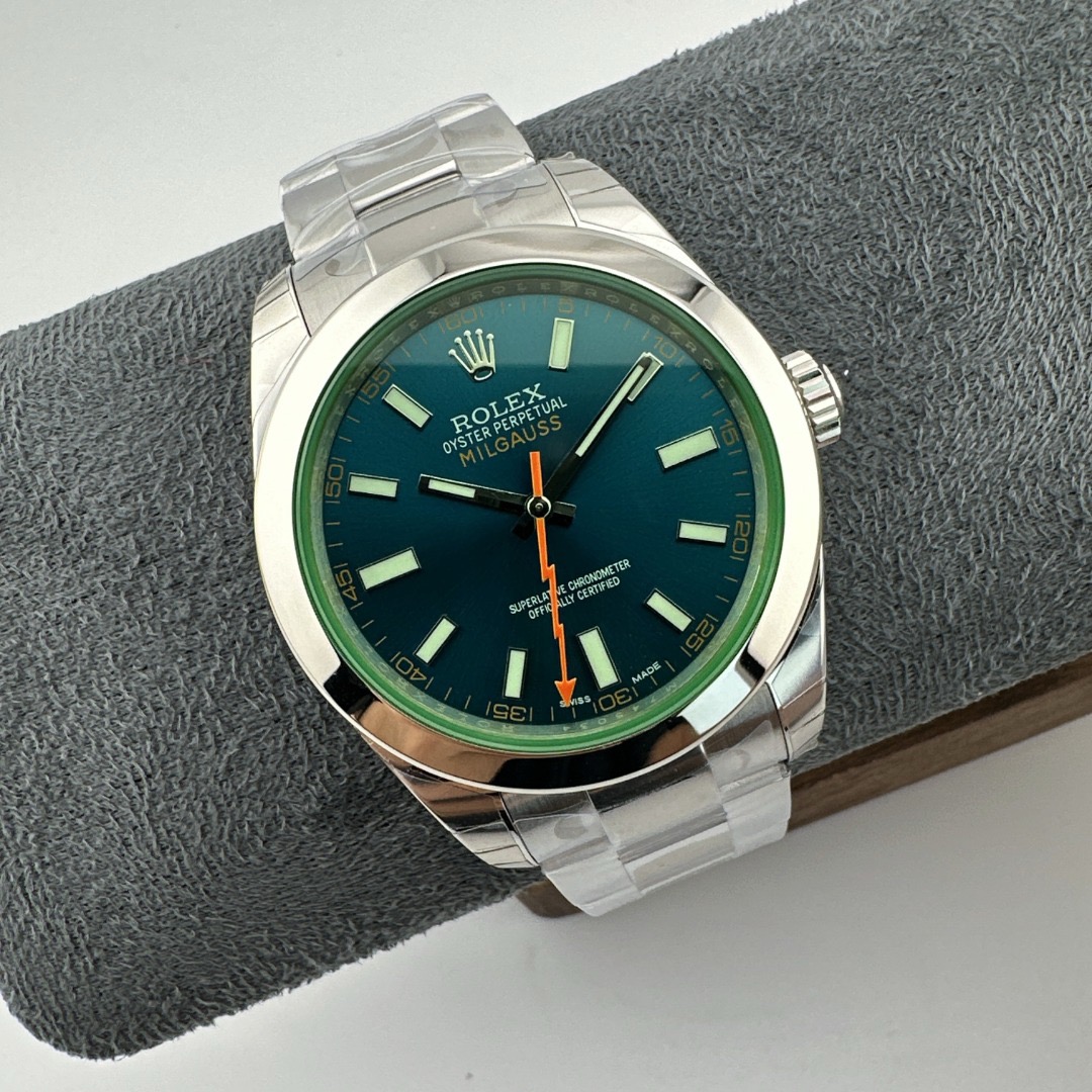 Rolex-Milgauss-116400GV-0002-Blue-Dial-gallery-2