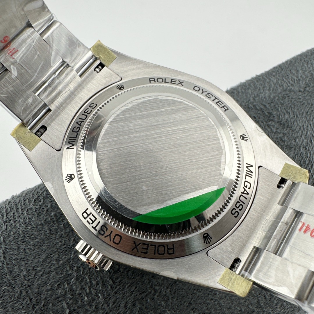 Rolex-Milgauss-116400GV-0002-Blue-Dial-gallery-8