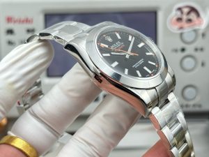 Rolex-Milgauss-Black-116400-gallery-6