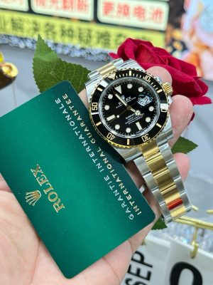 Rolex-Submariner-Date-126613LN-Two-Tone-Black-Dial-gallery-9