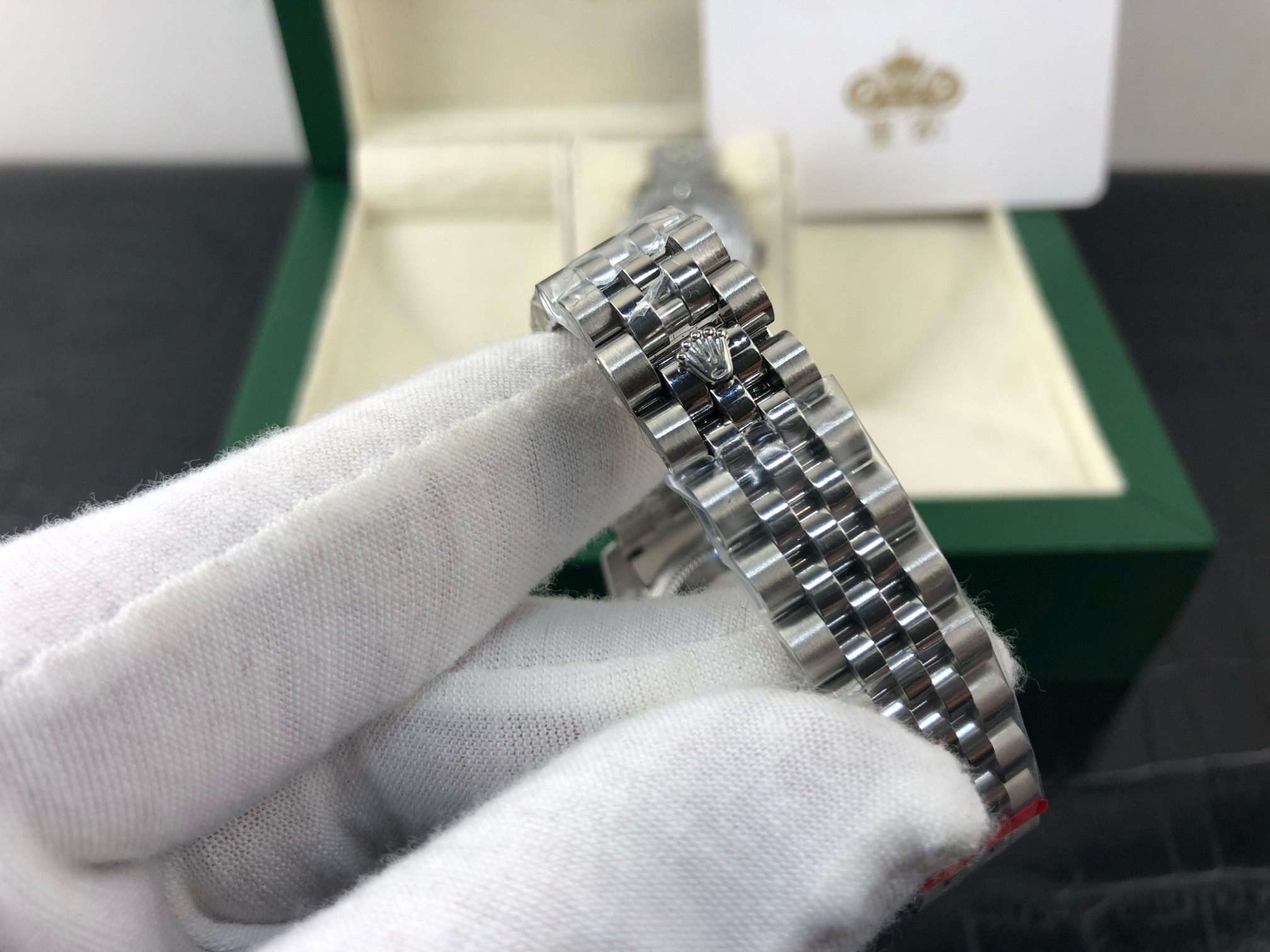 Rolex-Bezel-Set-Diamond-gallery-7