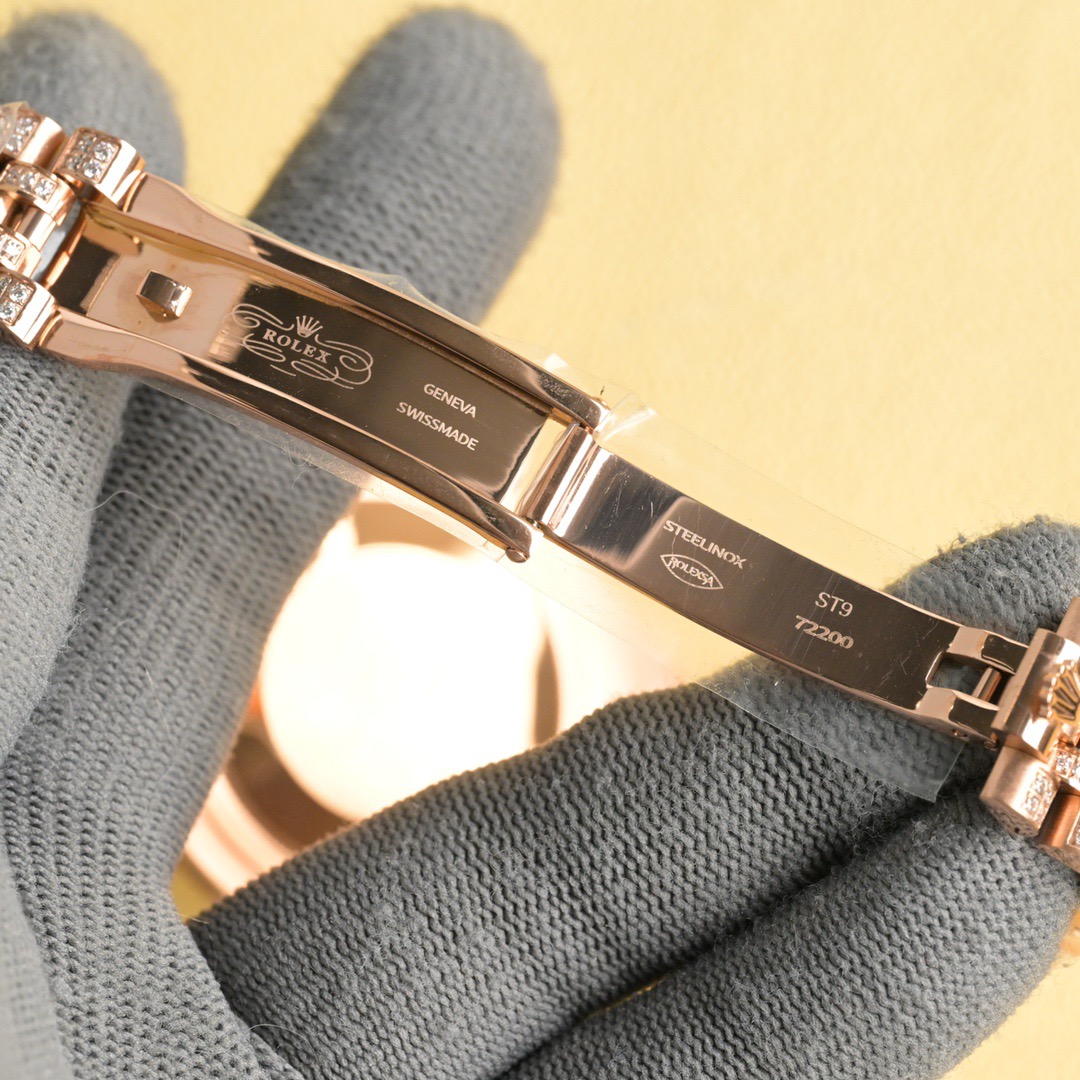 Rolex-Datejust-116625-Yellow-Gold-Diamond-Dial-Iced-Out-gallery-9