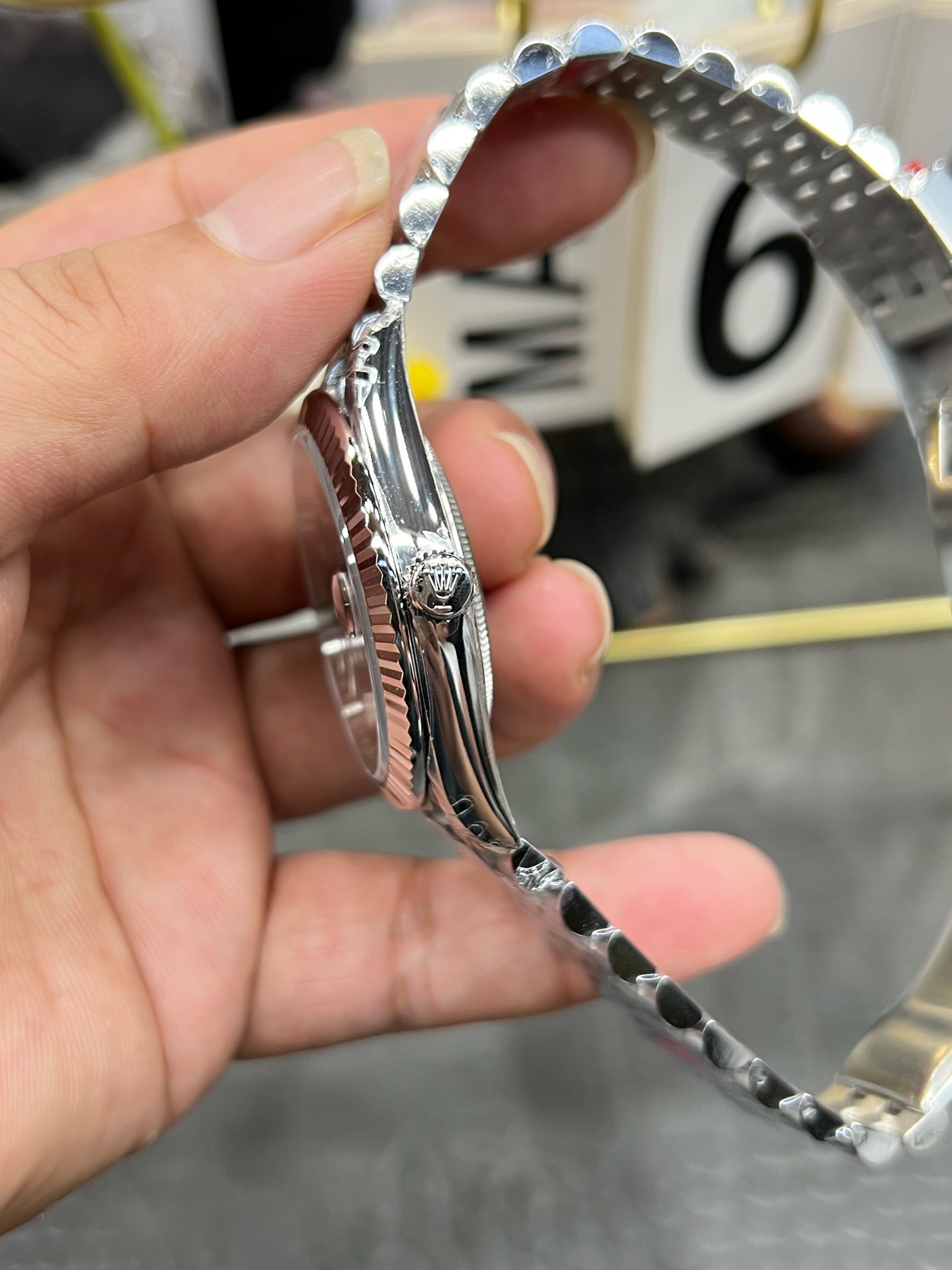 Rolex-Datejust-126231-gallery-6