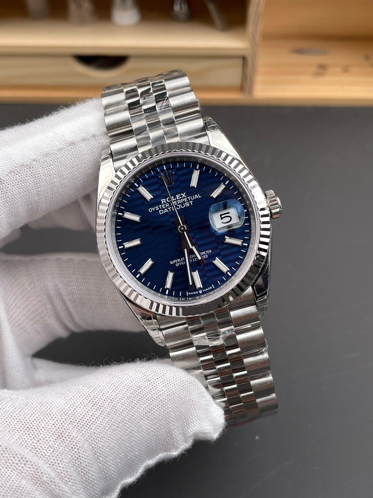 Rolex-Datejust-126234-gallery-2