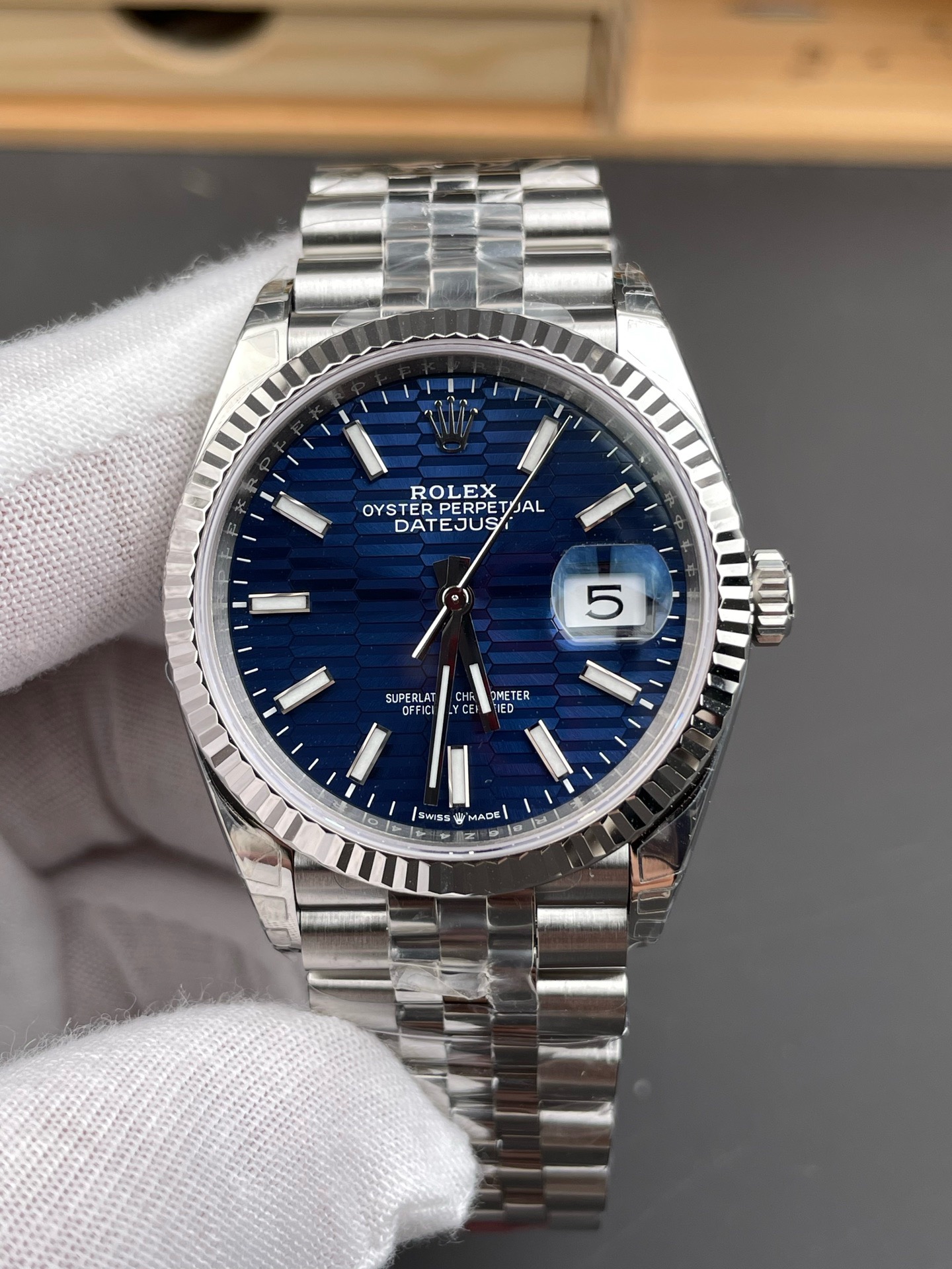 Rolex-Datejust-126234-gallery-3