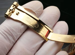 Rolex-Datejust-126333-Yellow-Gold-and-Steel-Black-Dial-Jubilee-gallery-8