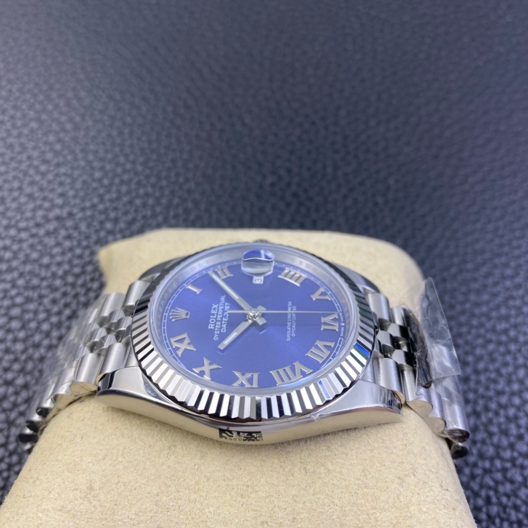 Rolex-Datejust-178240-0037-Midsize-Blue-Steel-gallery-4