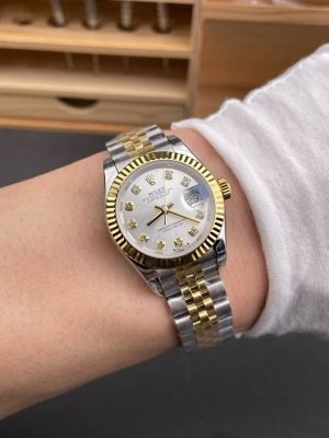Rolex-Datejust-179173-Yellow-Gold-and-Diamond-Silver-Dial-gallery-9