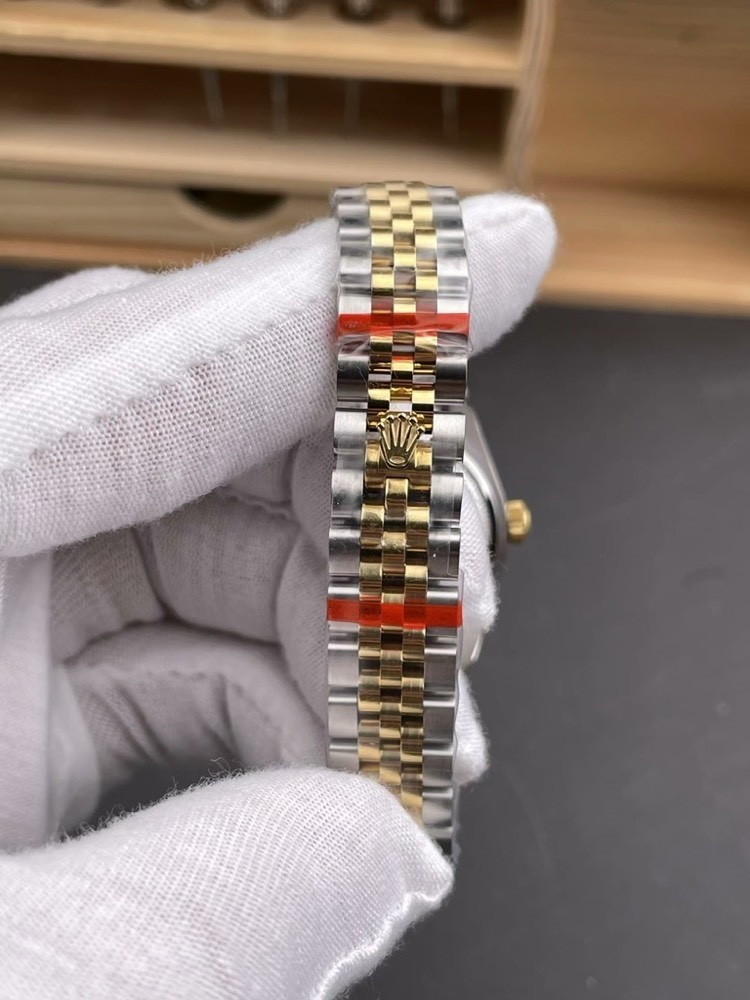 Rolex-Datejust-279383RBR-0003-Champagne-and-Diamond-Dial-gallery-9