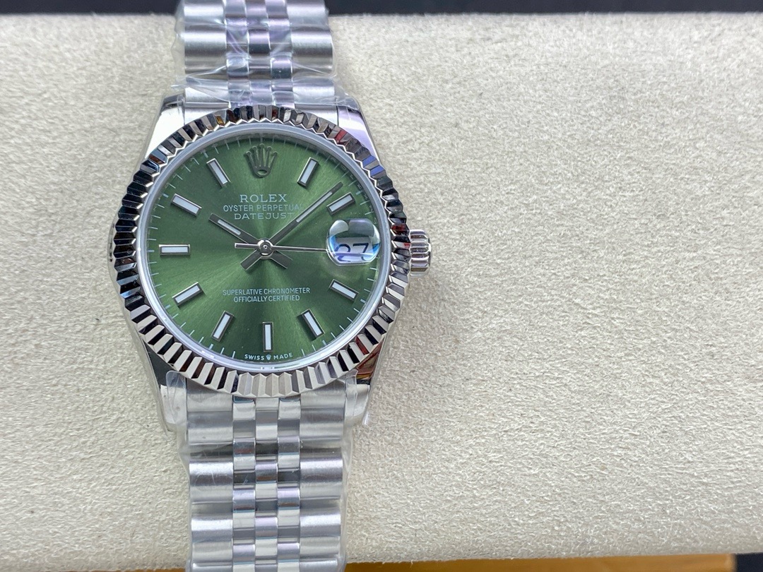 Rolex-Datejust-41-Mint-Green-Dial-cover-1