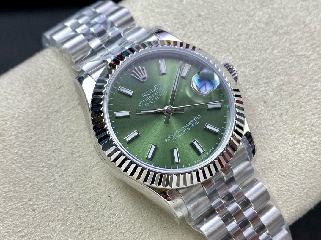 Rolex-Datejust-41-Mint-Green-Dial-gallery-2