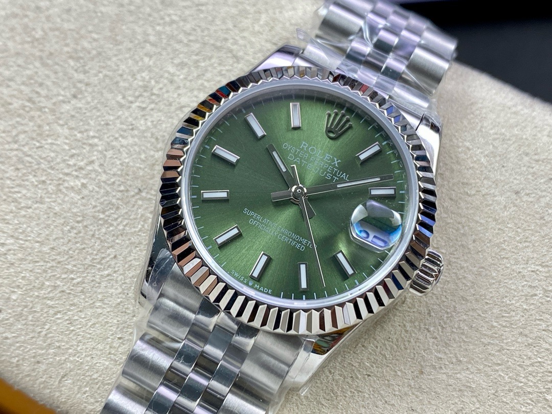 Rolex-Datejust-41-Mint-Green-Dial-gallery-3