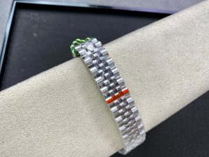 Rolex-Datejust-41-Mint-Green-Dial-gallery-9