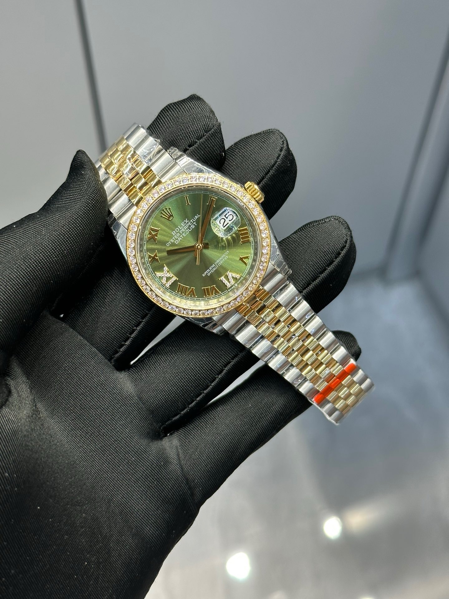 Rolex-Datejust-Green-Roman-gallery-2