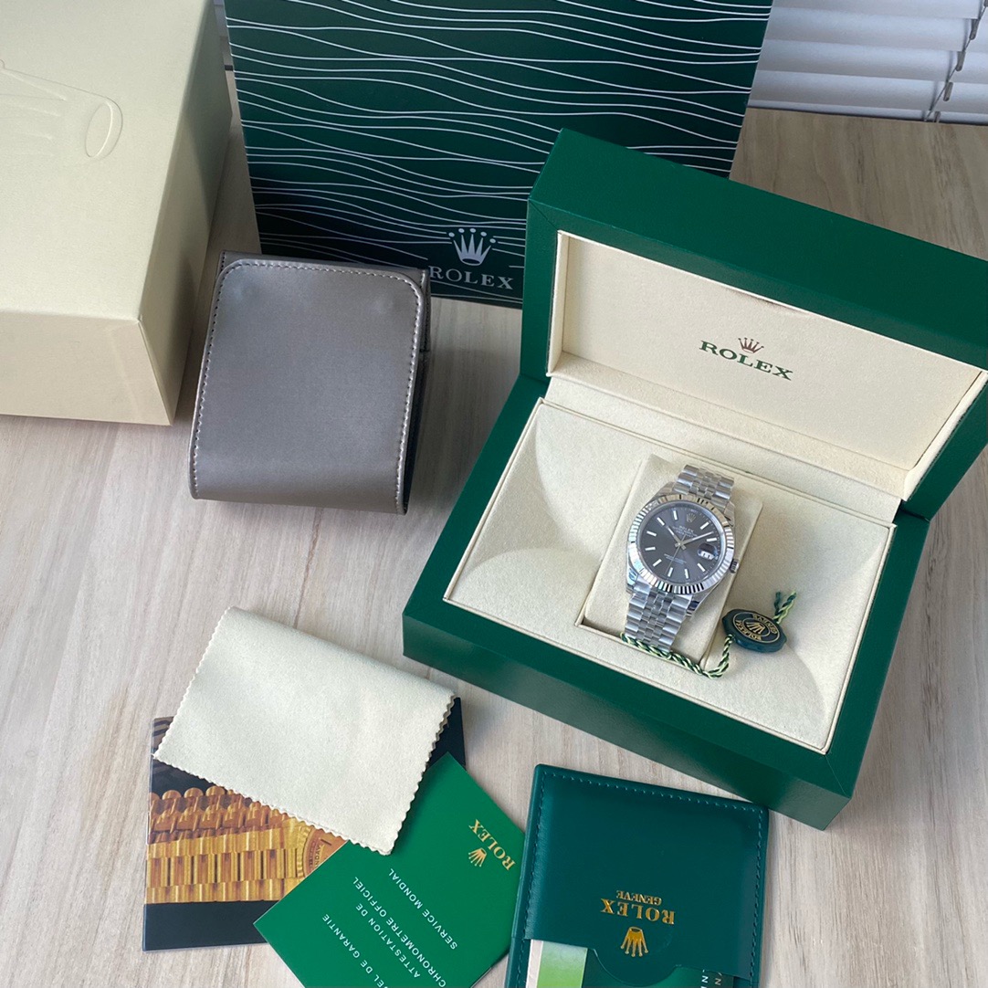 Rolex-Datejust-Grey-Dial-gallery-2