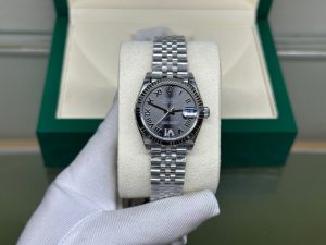 Rolex-Datejust-Silver-Jubilee-cover-1