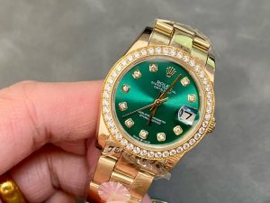 Rolex-Datejust-Yellow-Gold-Green-Dial-Iced-out-118348-gallery-3