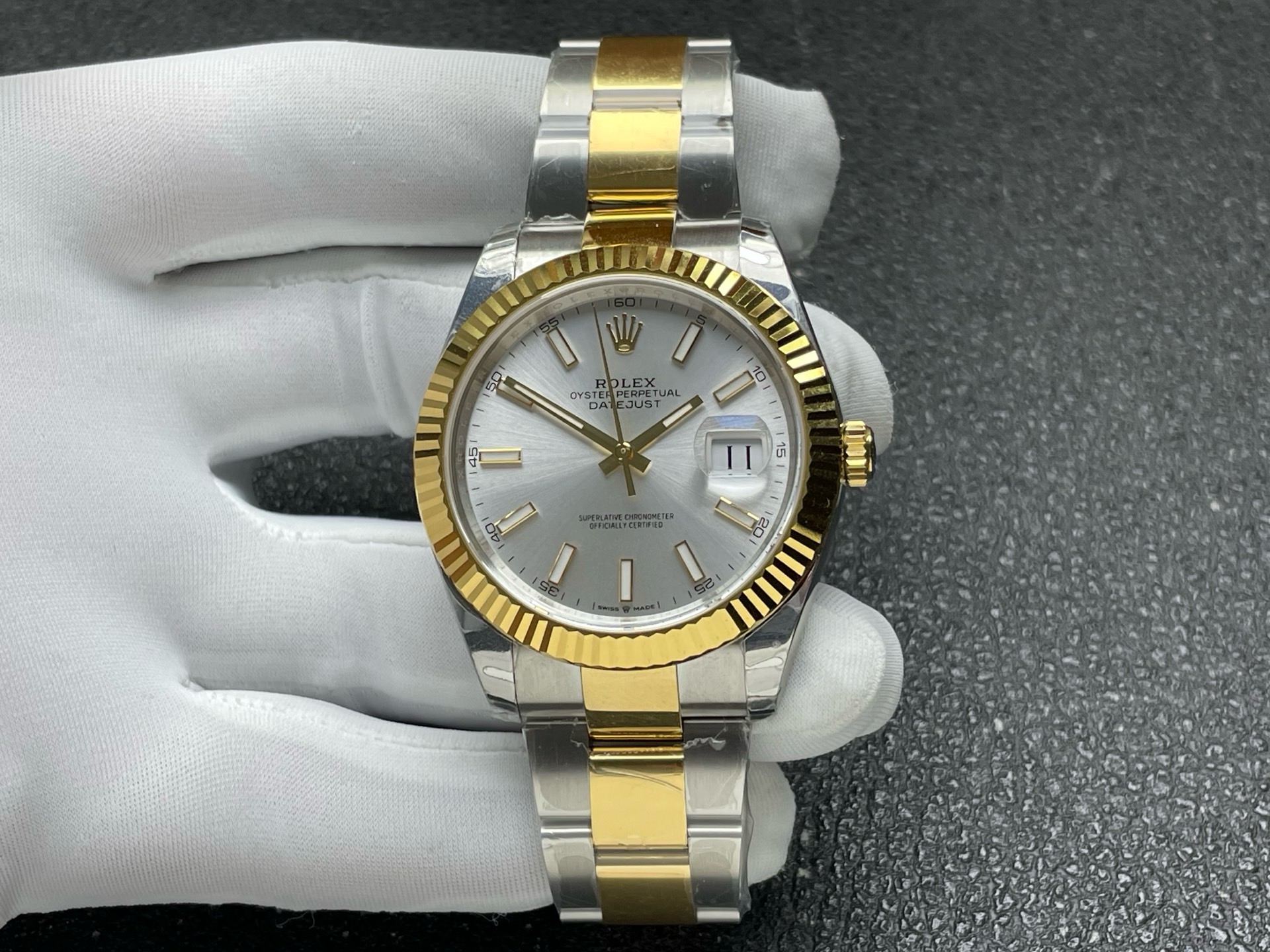 Rolex-Lady-Datejust-28mm-cover-1