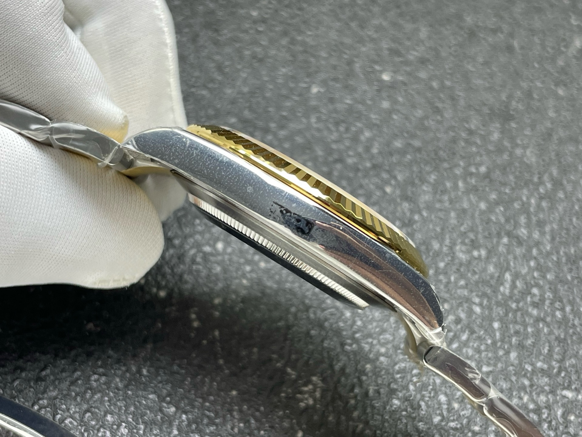 Rolex-Lady-Datejust-28mm-gallery-9