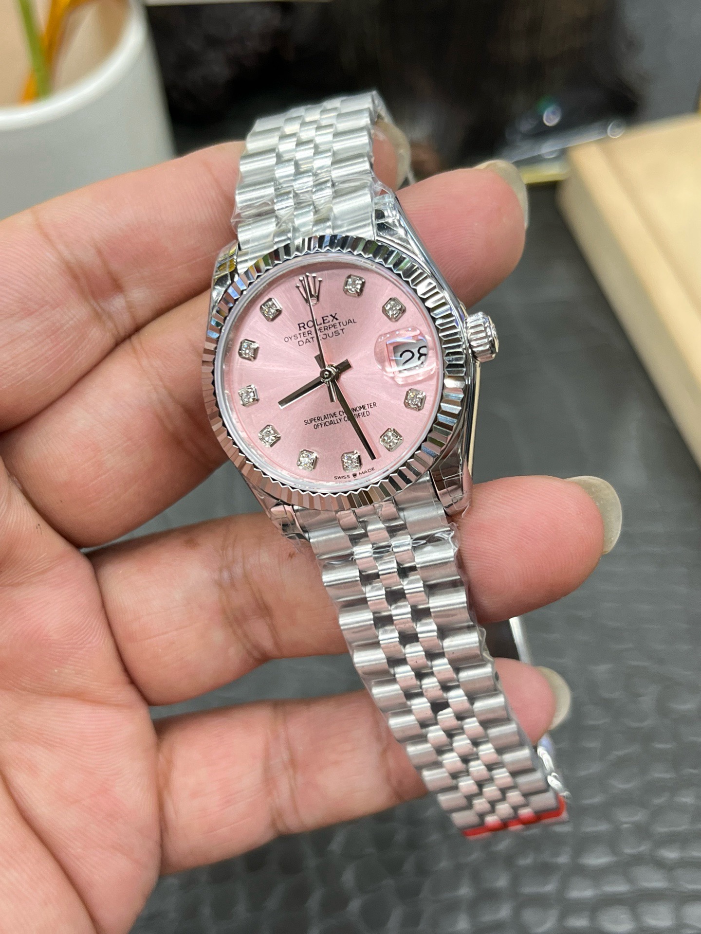 Rolex-Lady-Datejust-Pink-Oyster-Perpetual-gallery-5