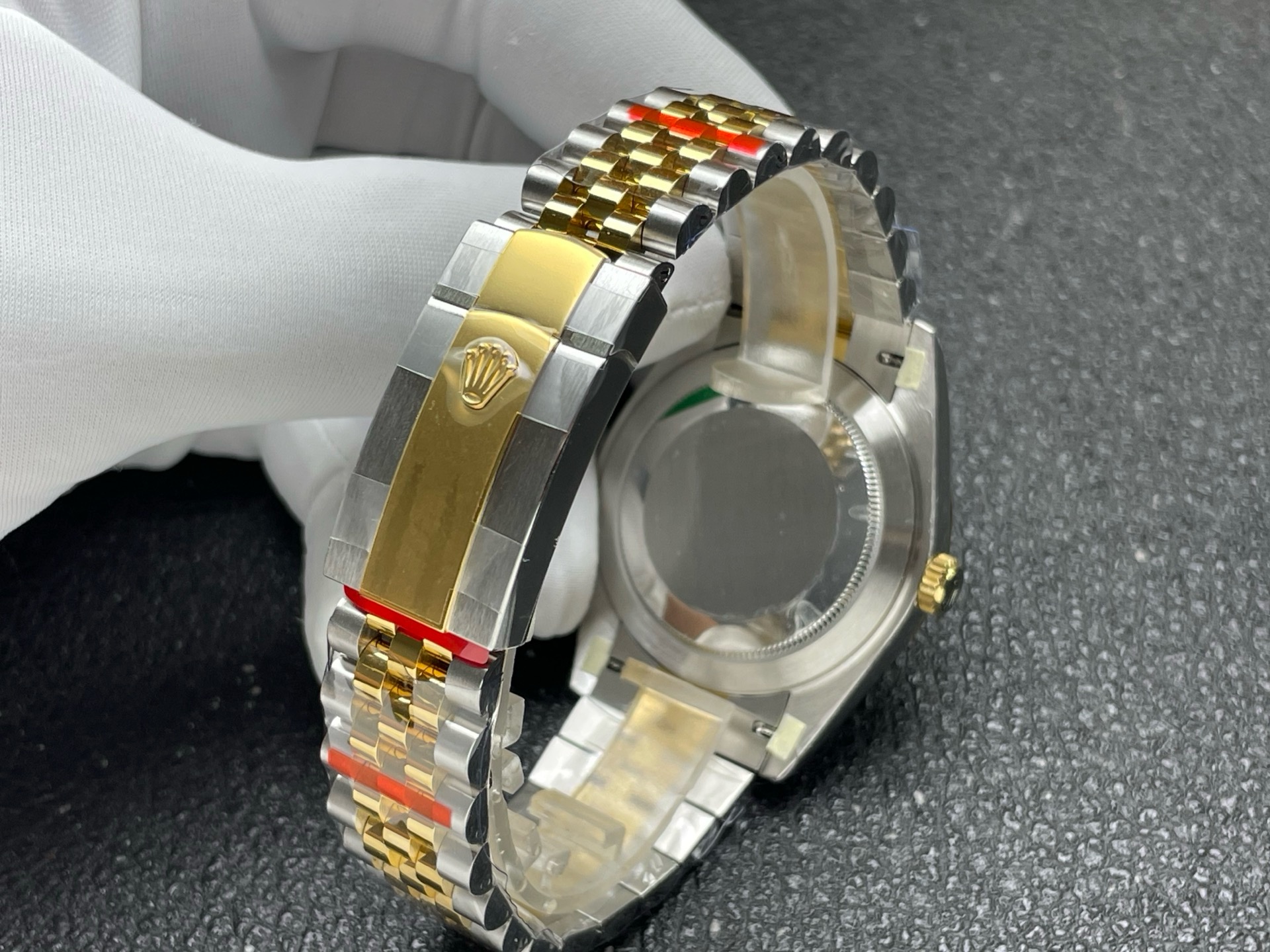Yellow-Gold-Datejust-gallery-5