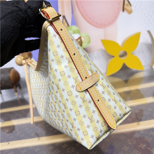 Carryall East-West M29139-6.jpg