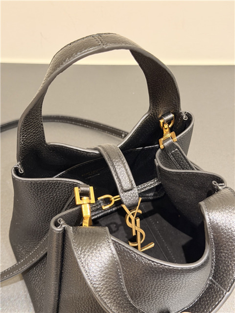 LE 5 A 7 Baby Bea 872469 Black Grained Leather-9.jpg