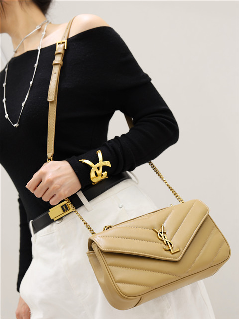 LOULOU Top-Handle 869461 Beige Lambskin-11.jpg