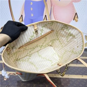 Neverfull MM M28457-10.jpg