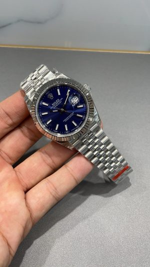 Rolex-Datejust-126334-0002-Blue-Dial-gallery-2
