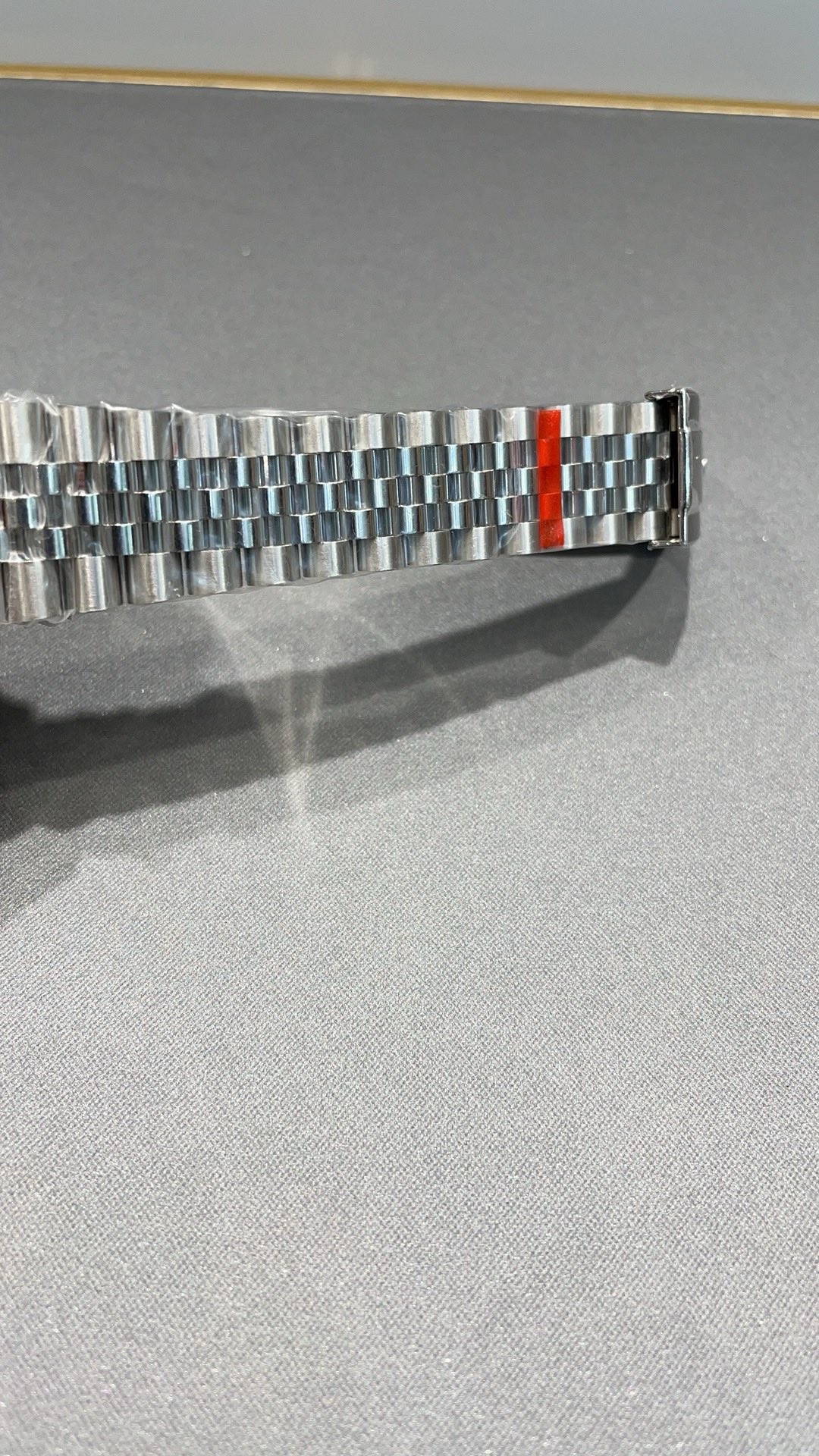 Rolex-Datejust-126334-0002-Blue-Dial-gallery-4